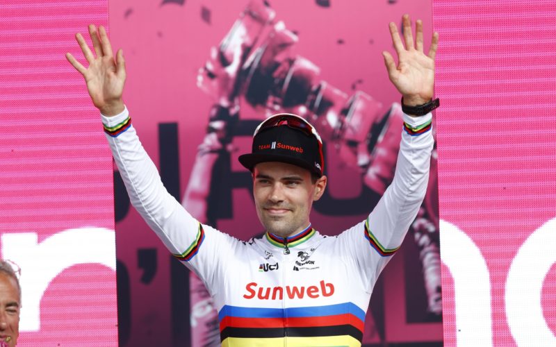 Giro d‘ Italia 2018 – 1. Etappe: Tom Dumoulin fährt ins Rosa Trikot