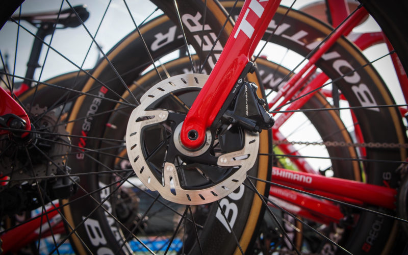 Renn-Reglement: UCI genehmigt Disc-Bremsen am Rennrad – und mehr Neuheiten
