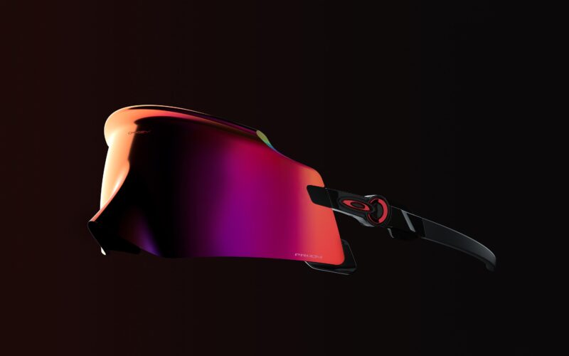 Premiere für die Oakley Kato: Neue Sportbrille im Freiformdesign