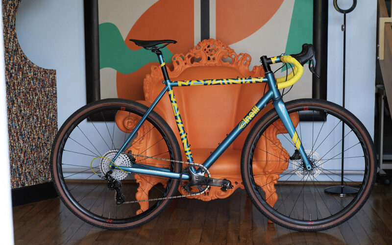 Cinelli Nemo Mendini Edition: Stahl Gravel-Bike im Künstlerdesign