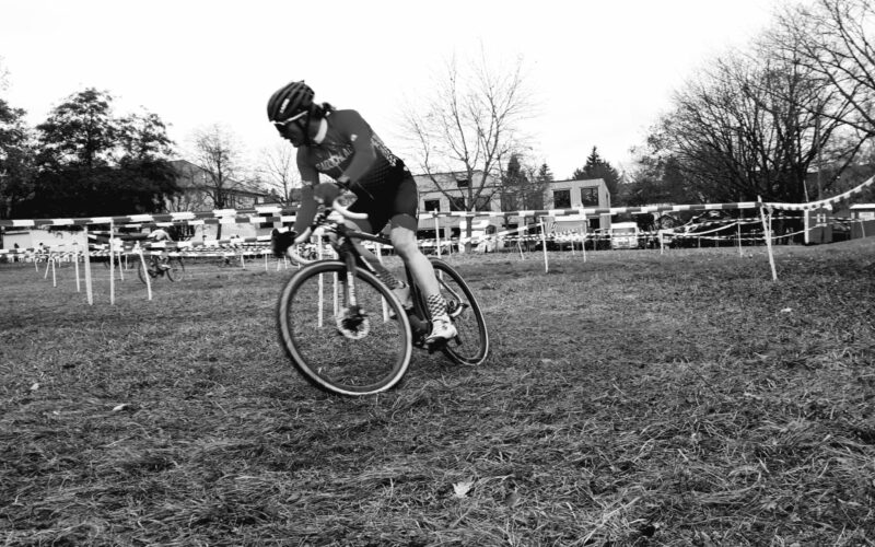 Radcross-Wochenende Vaihingen-Magstadt 2021/22: „Gute Schule für die Fahrtechnik“