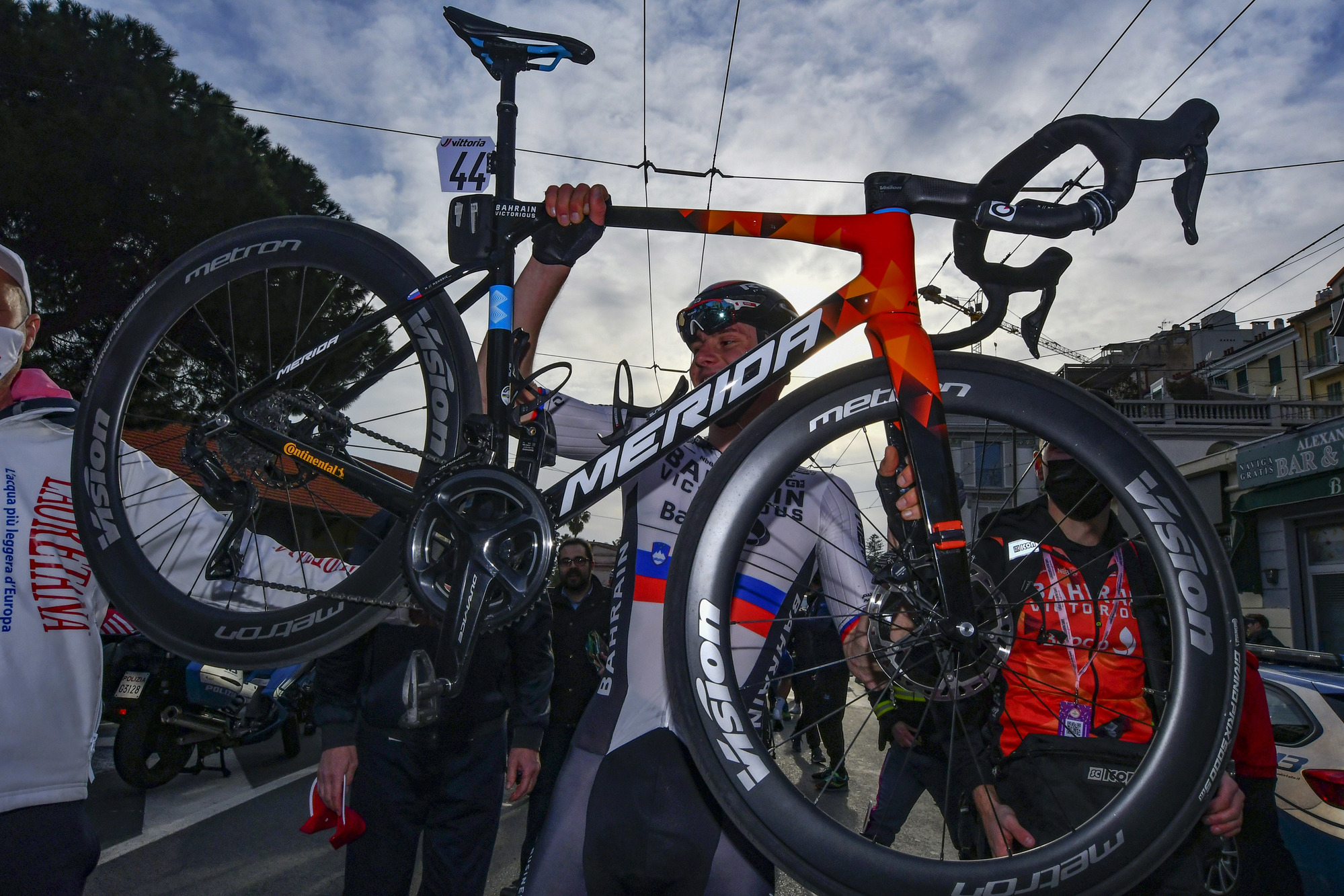 Mailand – San Remo Sieg in der Abfahrt: Matej Mohorič gewann mit Dropper-Post