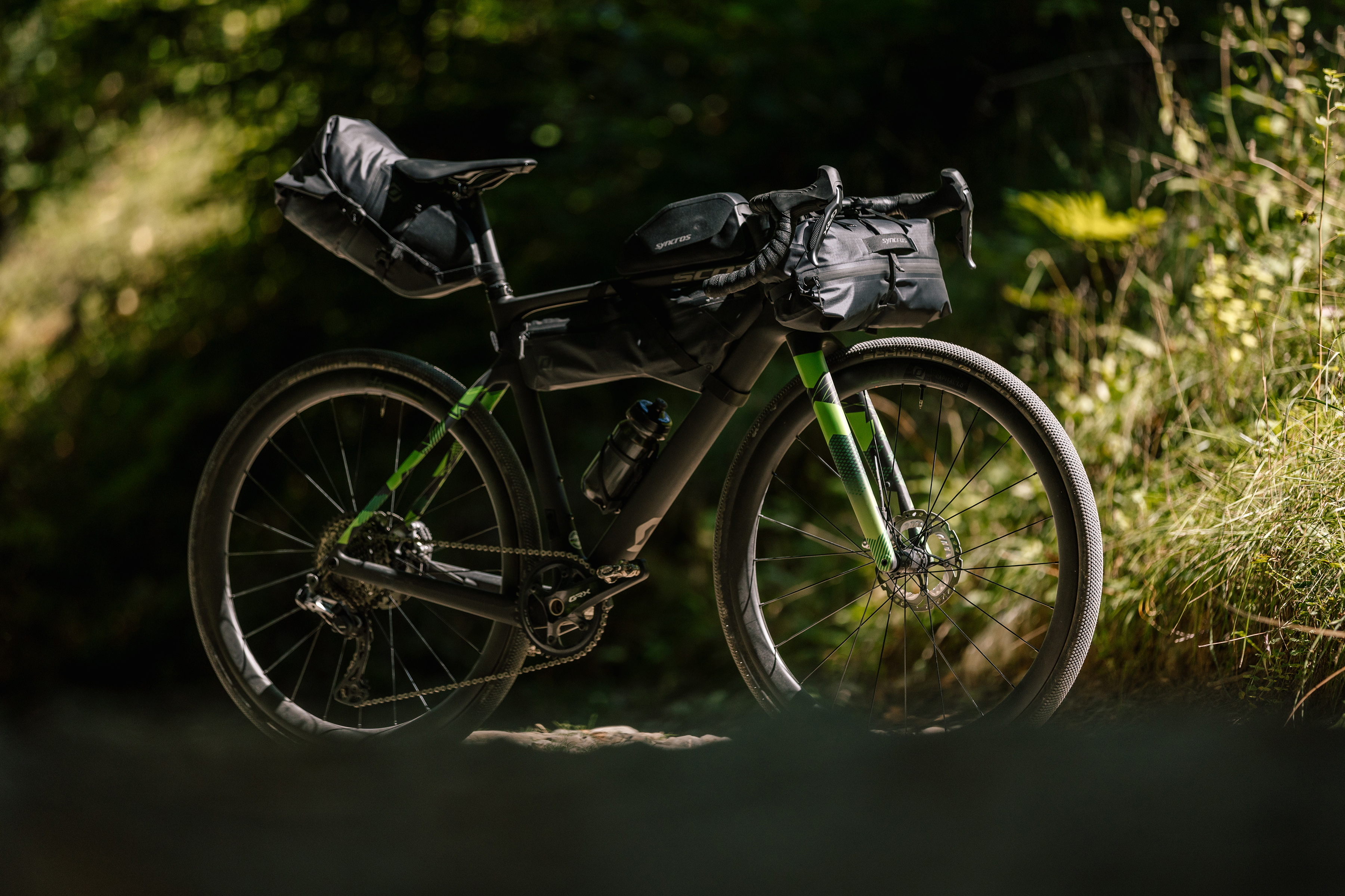 Neues Syncros Bikepacking Taschen Set: Vier Taschen für das große Abenteuer