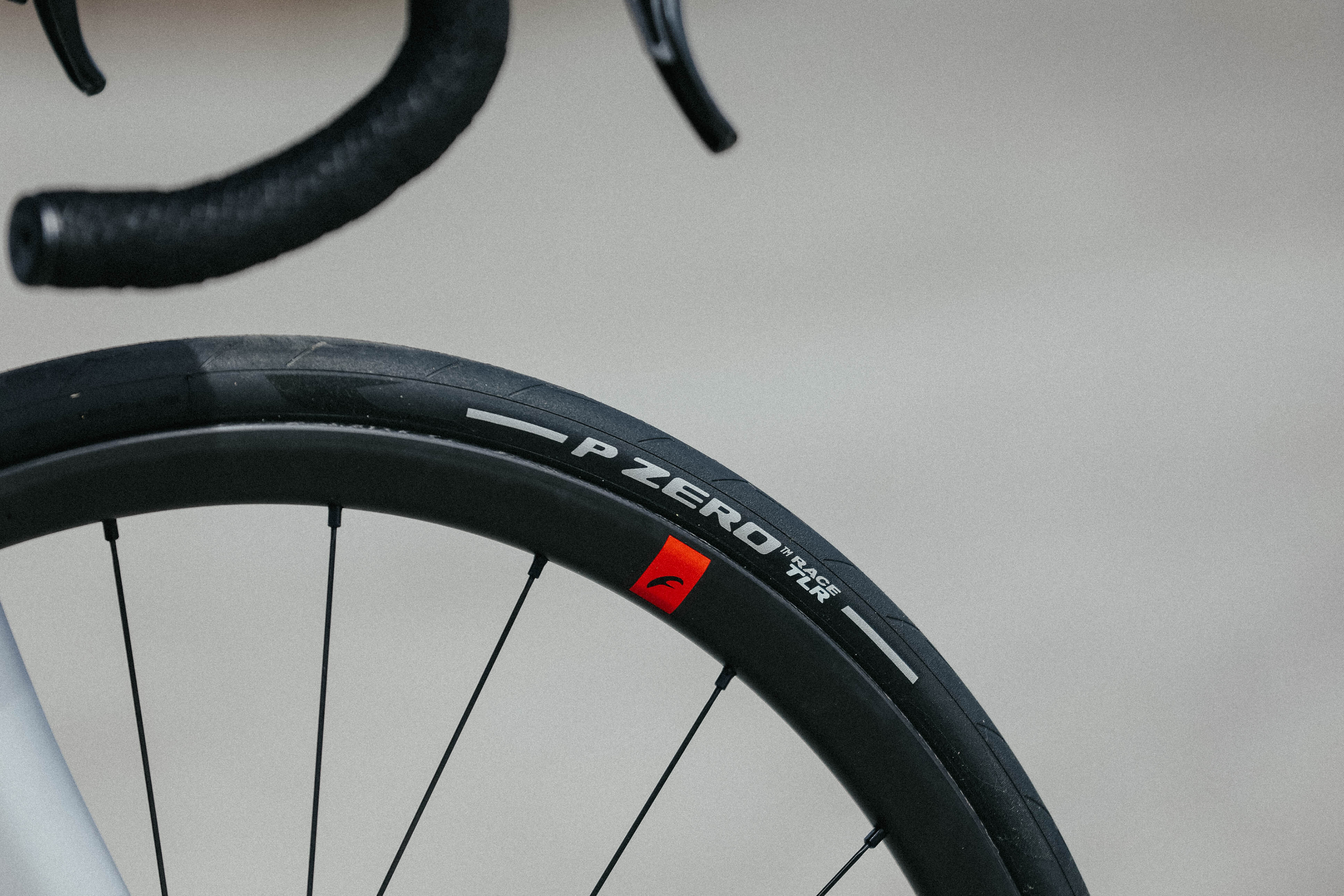 Zero Rennrad-Reifen Race - P Rennrad-News TLR TT Pirelli und