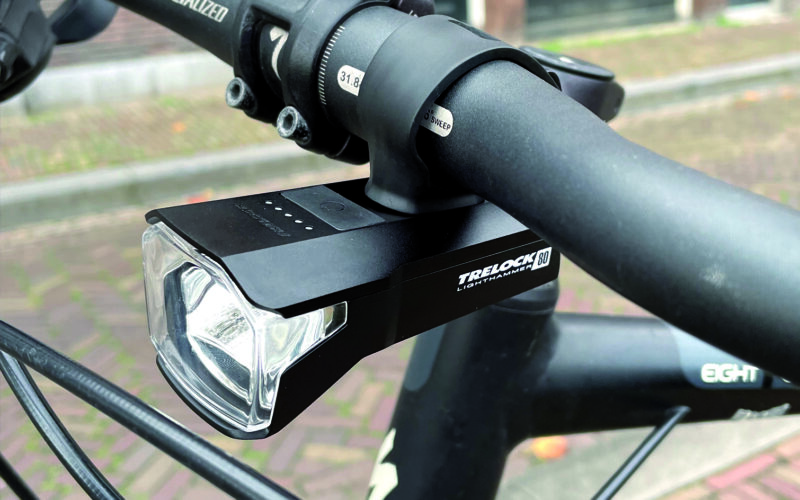 Neuer Trelock Lighthammer 80 USB: Ein Fahrrad-Scheinwerfer, zwei Positionen