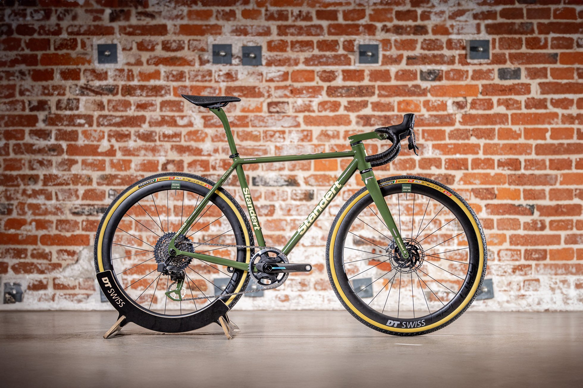 Standert sales gravel bike