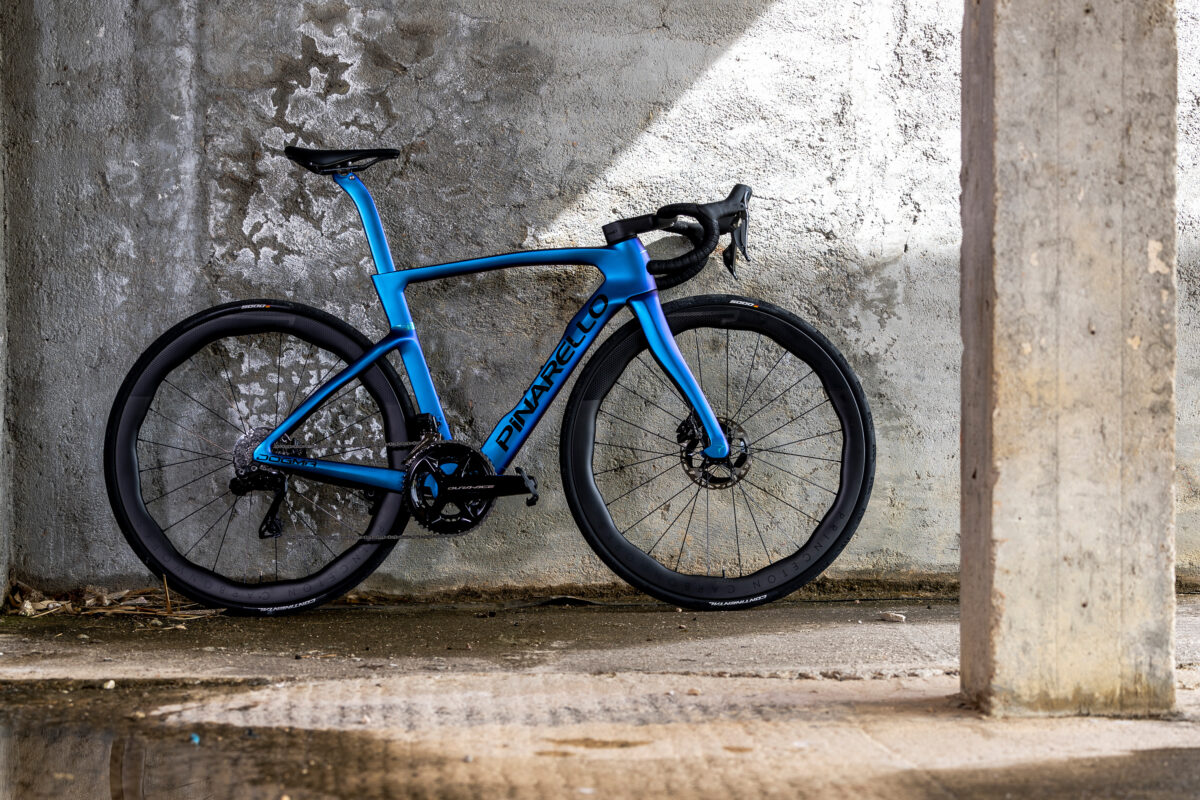 Das neue Pinarello Dogma F: 108 Gramm leichter und 0,2 % schneller