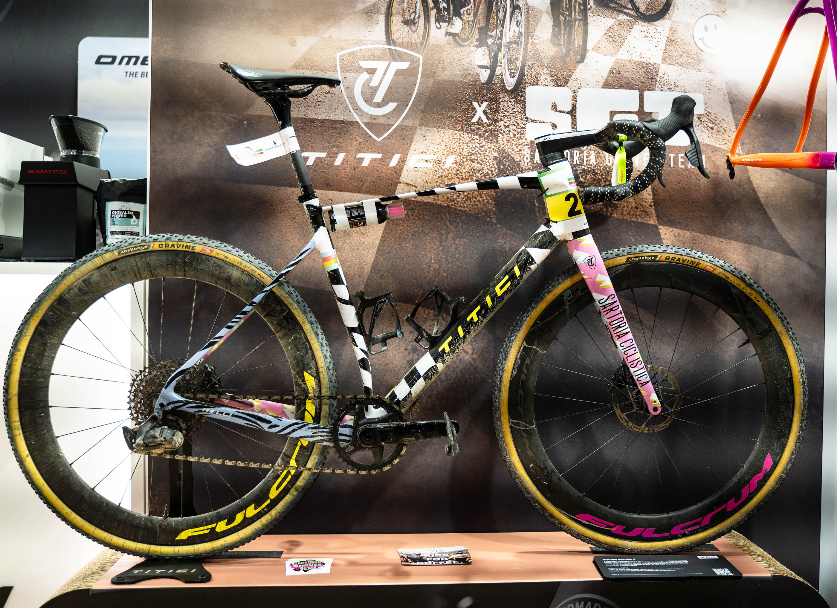 Eurobike-2024-Tag-1-26-Rennrad-Highlights-bunt-gemischt