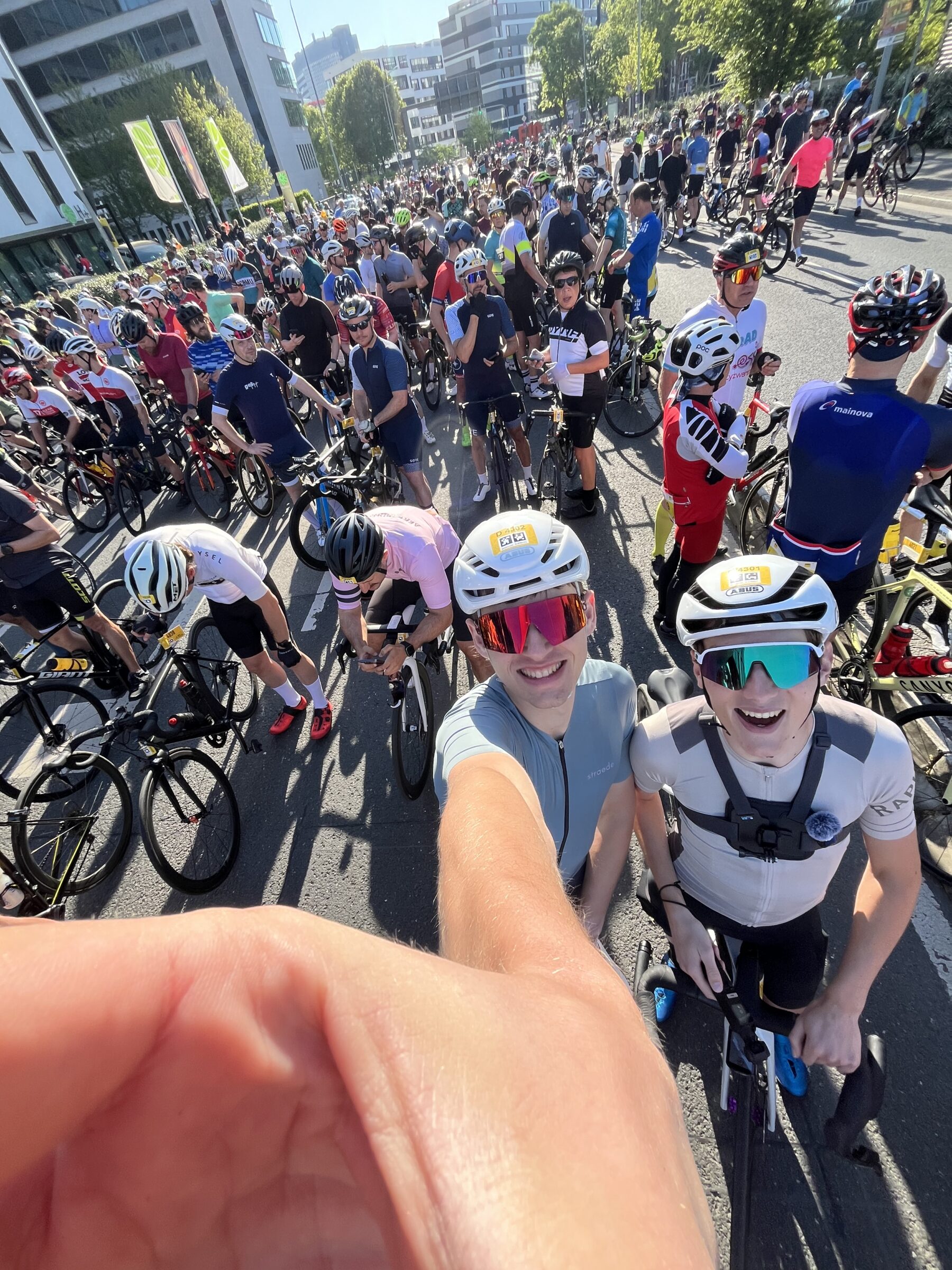 Eschborn-Frankfurt-2025-Mitgefahren-Auf-dem-Gravelbike-beim-ersten-Stra-enrennen