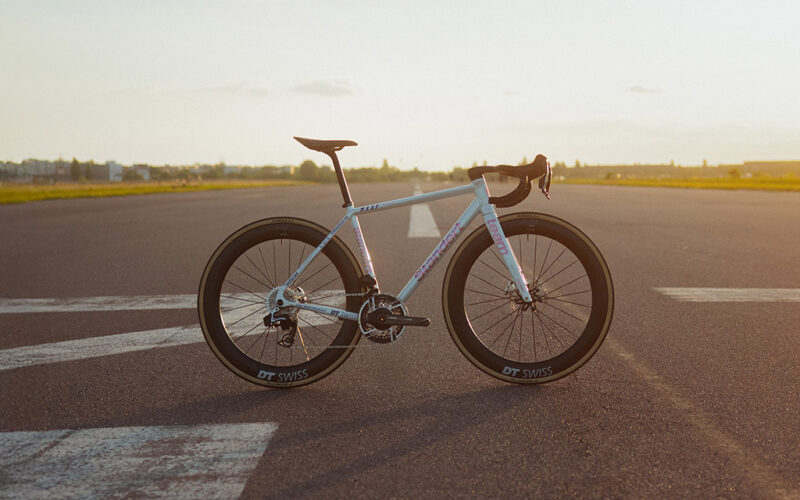 Standert Kreissäge RS: Alu-Rennrad mit Aero-Punch