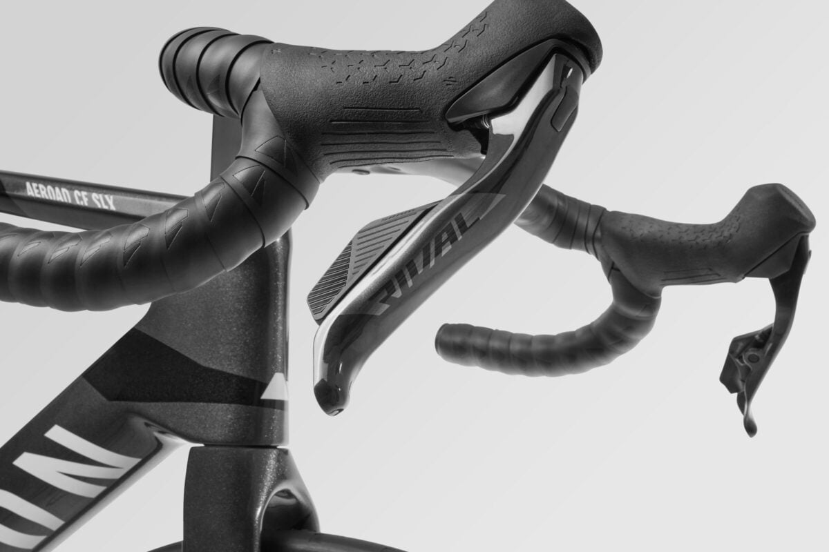 Neue Canyon Aeroad CF SLX Speed Modelle: Aero-Drops ab Werk und 14 Watt effizienter