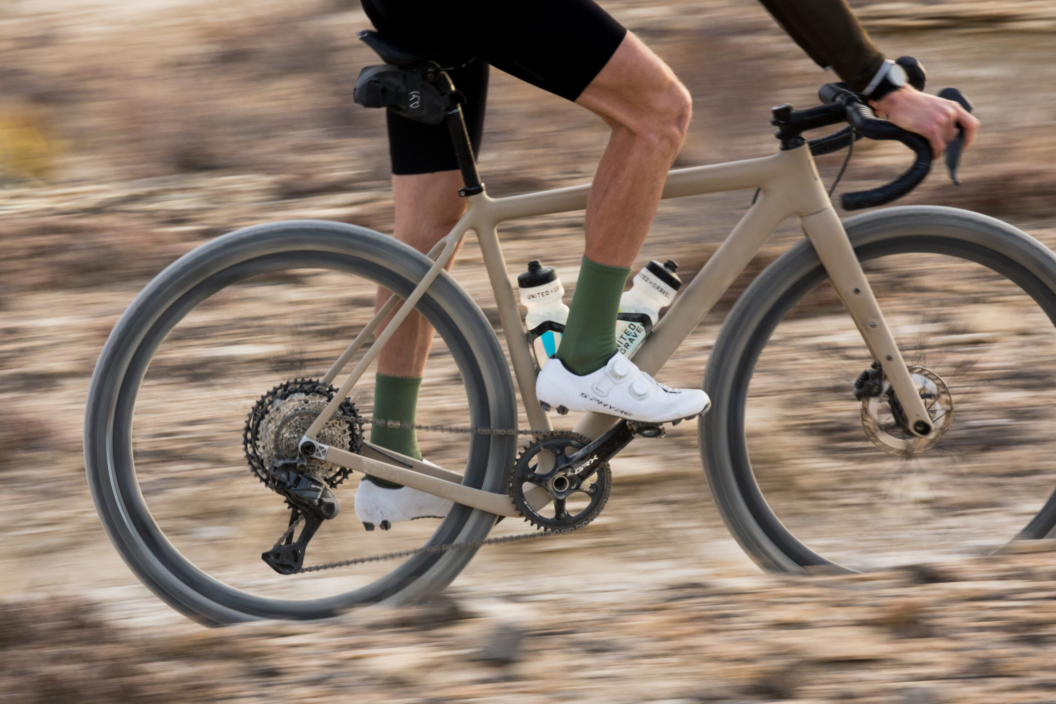 Shimano GRX RX827 Di2: Kabellos, vielseitig – und jetzt auch fürs Gravel-Bike
