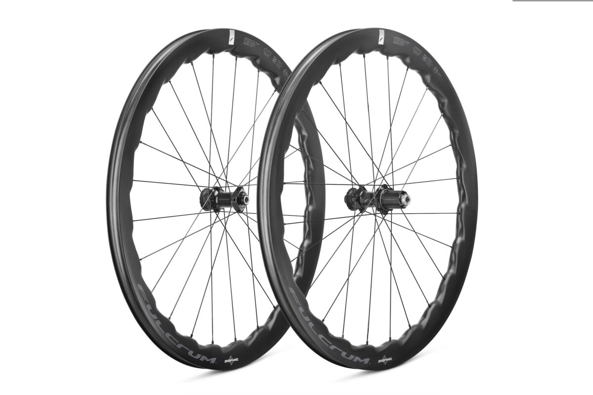 Neuer Fulcrum Soniq 42: Allround-Laufradsatz mit 2-Wave-Profil