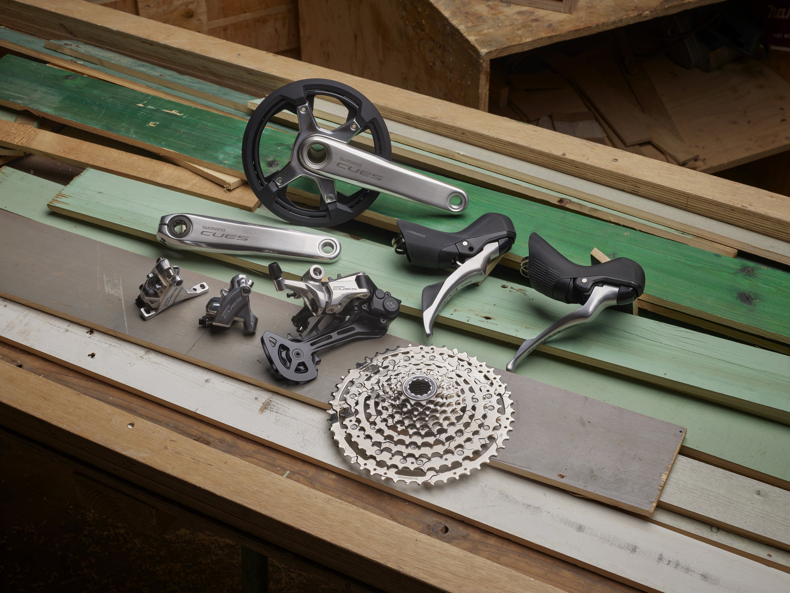 Shimano-CUES-Polished-Silver-Sonderedition-Glanzst-ck-mit-Tradition