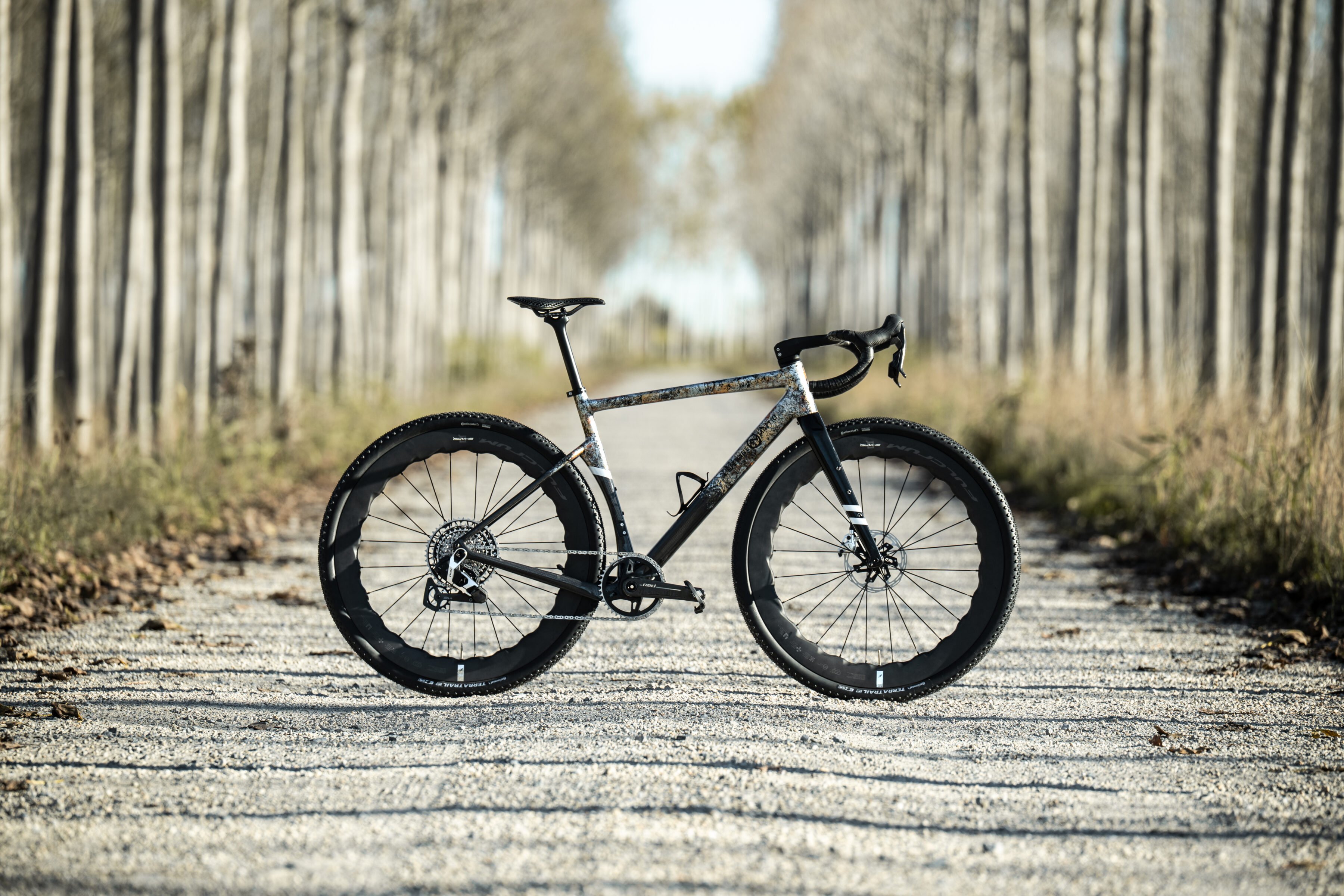Officine-Mattio-Bisalta-High-Performance-Gravelbike-hergestellt-in-Italien