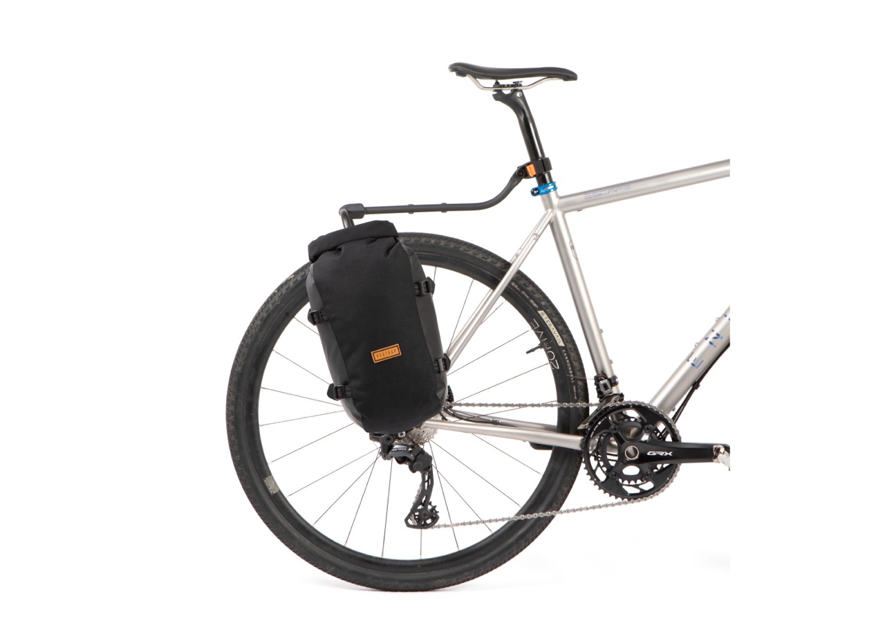 neuer-restrap-switch-rack-bikepacking-gep-cktr-ger-zur-steckachsen-montage